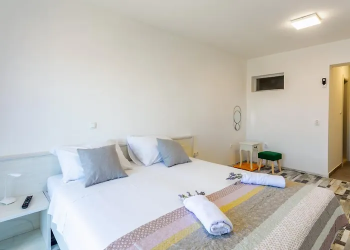 Luksa - Zf Hvar Apartmán *