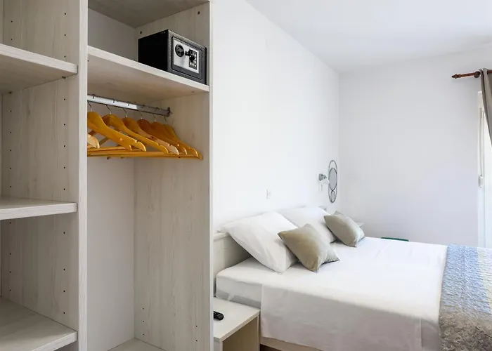 Luksa - Zf Hvar Apartmán