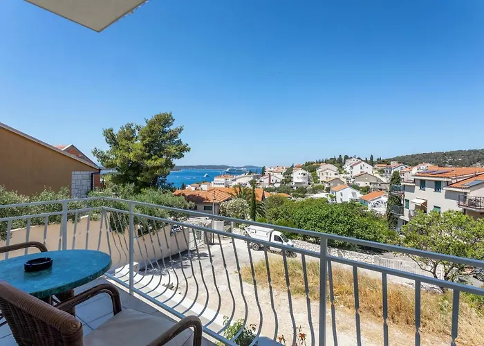 Luksa - Zf Hvar Apartmán