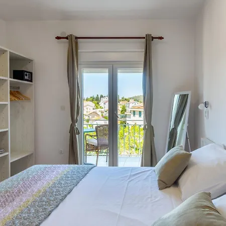 Апартаменти Luksa - Zf Hvar