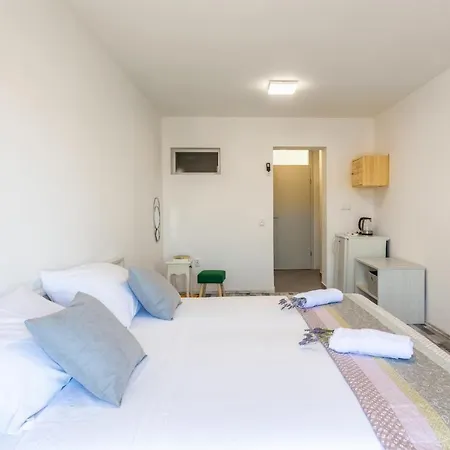 Luksa - Zf Hvar Hvar Town