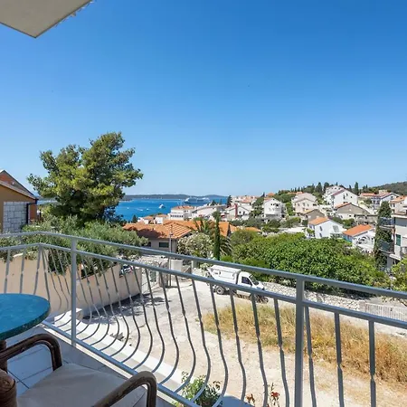 Luksa - Zf Hvar Daire